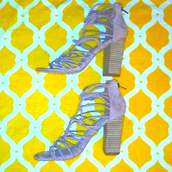 mi,im Heel Sandals sz. 9 - Picture 2 of 9